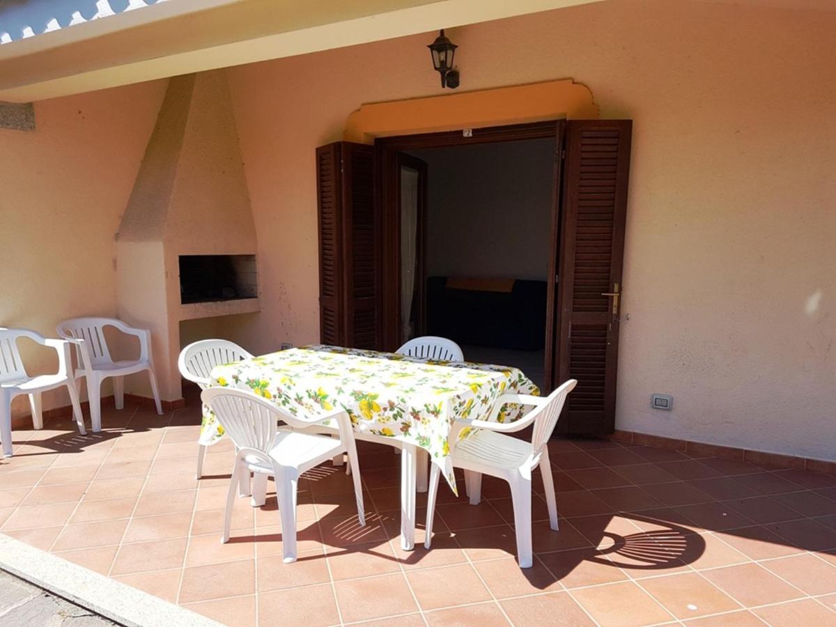 Appartamenti Corallo San Teodoro  Exteriör bild