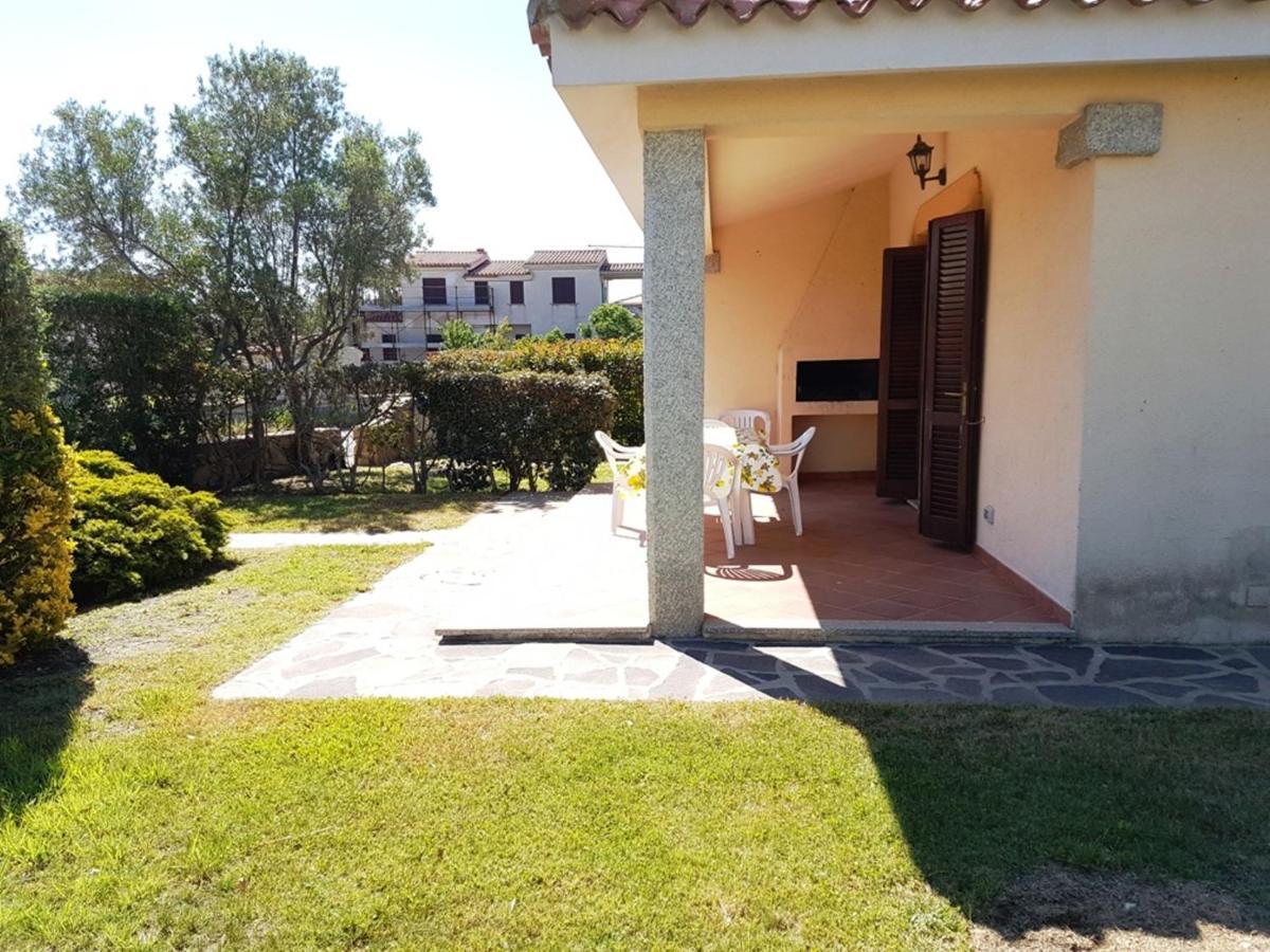 Appartamenti Corallo San Teodoro  Exteriör bild