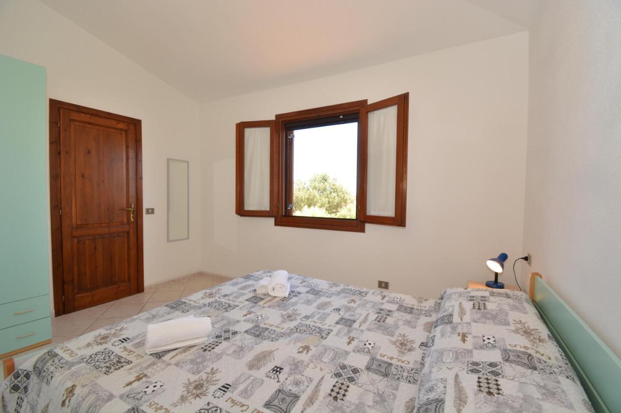 Appartamenti Corallo San Teodoro  Exteriör bild
